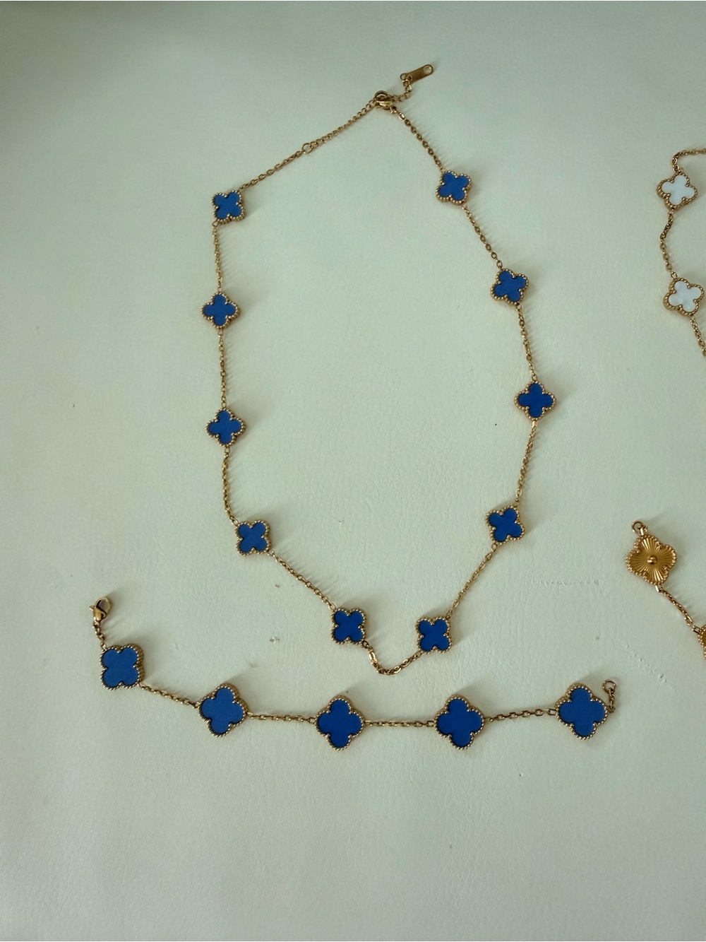 Van Cleef & Arpels.